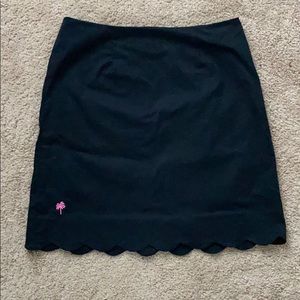 Lilly Pulitzer | 2 | Black Scalloped Skirt